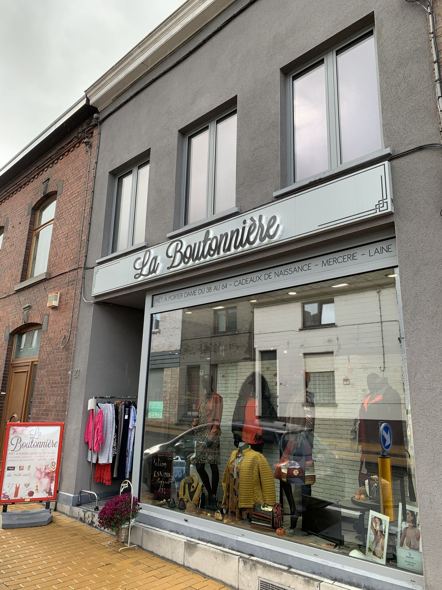 Devanture du magasin La Boutonnière