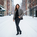 Veste Star portée dans une rue enneigée