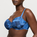 Mauna emboitant vue de profil