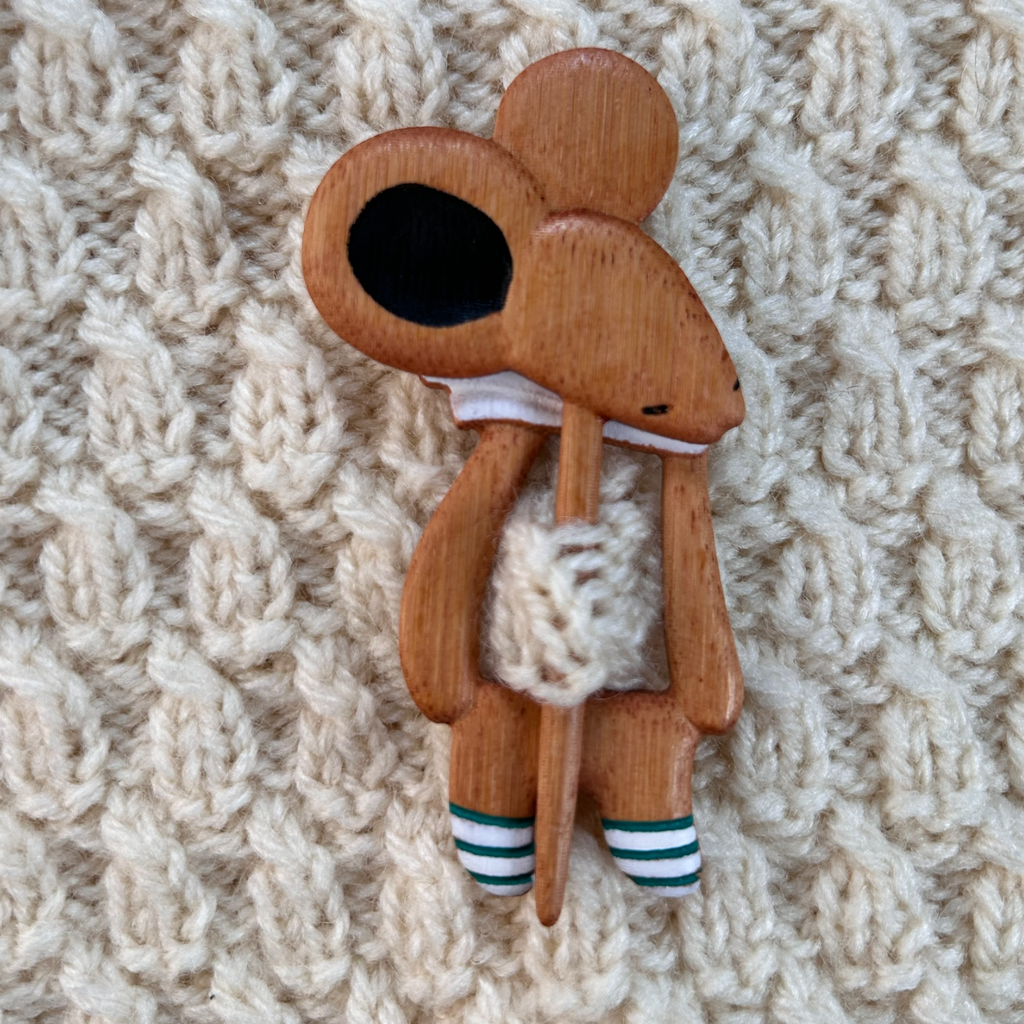 Broche Bois Souriceau