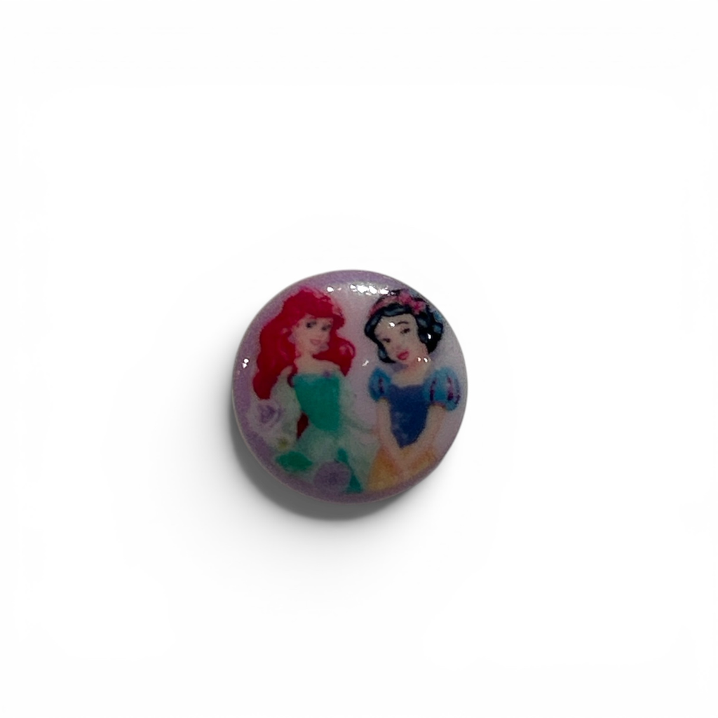 Bouton D23 Disney - Ariel et Blanche-neige