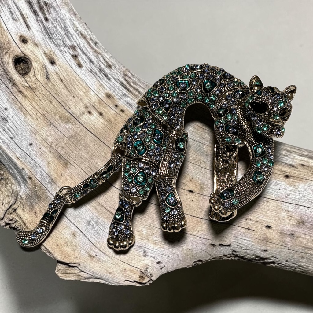 Broche Panthère articulée -Strass scintillants (Argent)